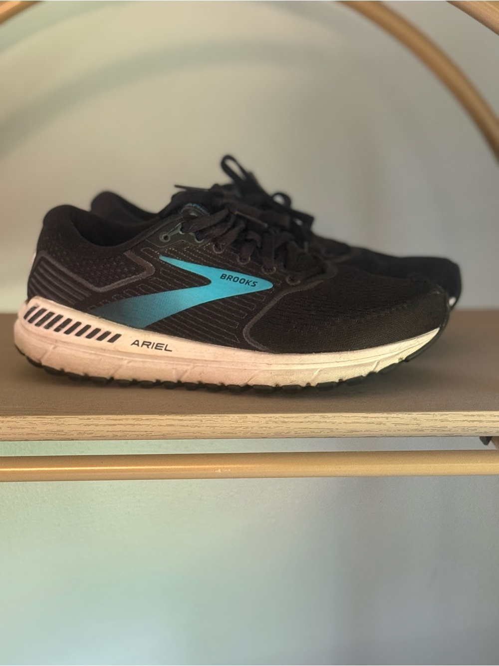 Brooks Ariel 20 Black and Blue